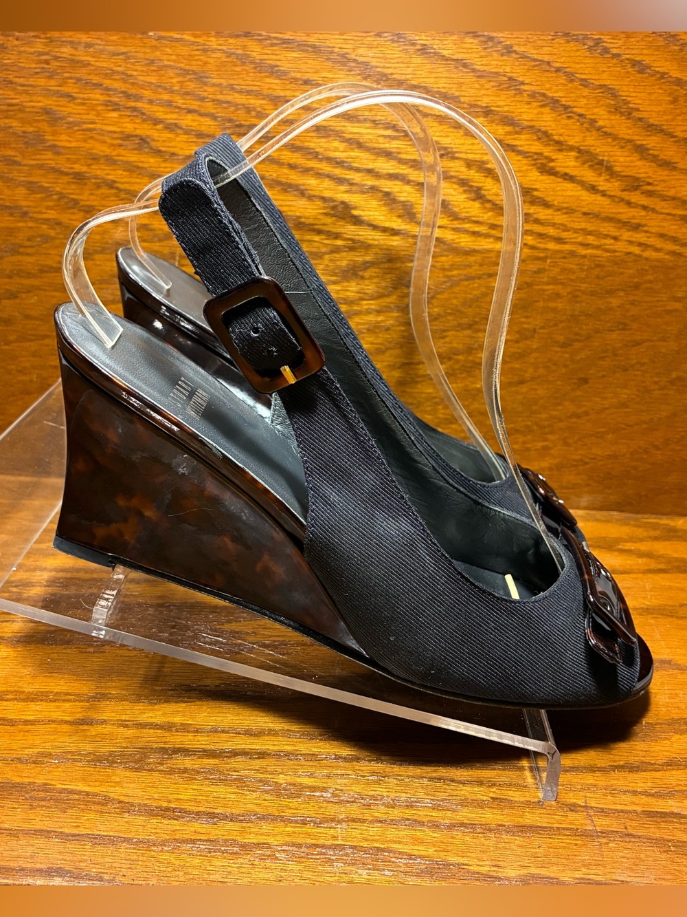 Stuart Weitzman Tortoise Patent Slingback Wedge Sandals Buckle Accent Black 9.5 - Picture 4 of 12